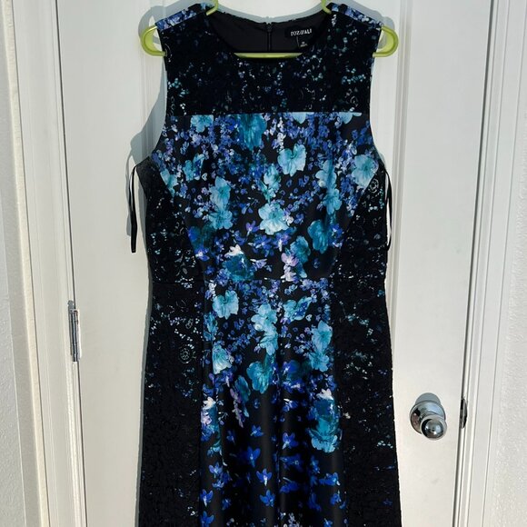 Roz & Ali Sleeveless Dress - Picture 1 of 6